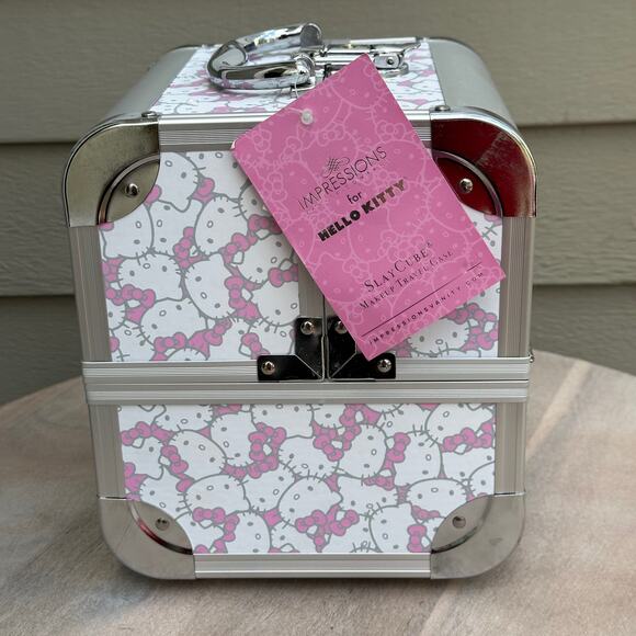 Sanrio Hello Kitty x Impressions Vanity SlayCube White Makeup Travel Case NEW - Picture 5 of 16